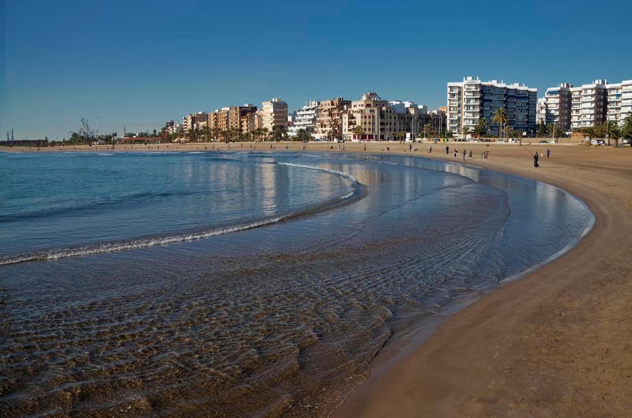 Uim Mediterraneo Pb Felipe 2 Wifi Puerto de Sagunto Luaran gambar